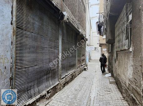 Demir Otel Yanında Satılık Dükkan