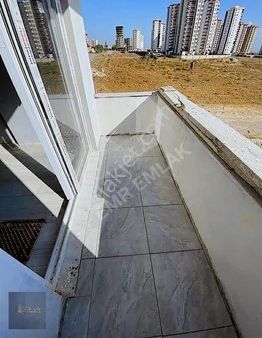 Emr'den Erguvan Caddesinde 1+1 Ultra Lüks Satılık Daire