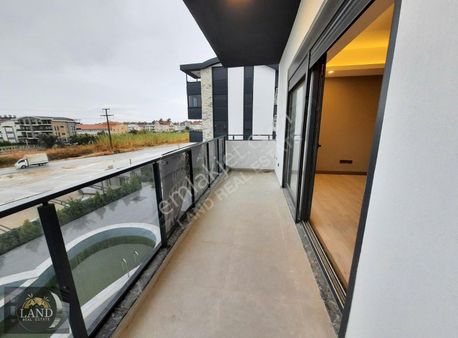 Ilıca'da Site İçerisinde Lüx Daire