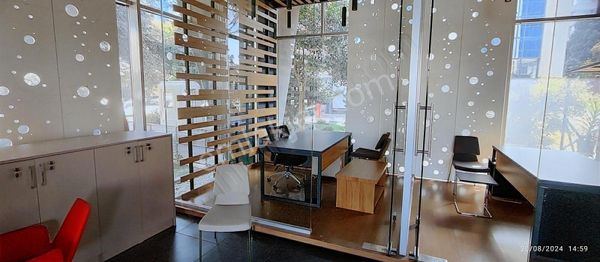 Bağımsız Girişli Plaza' Da Kıralık Ofis
