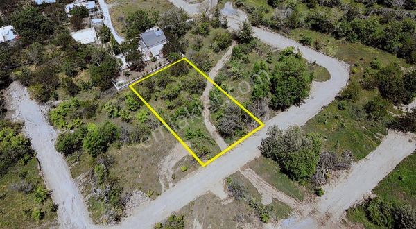 The Duru Team - Akdam'da 1266m² 3 Villalık Temiz Villa Parseli !