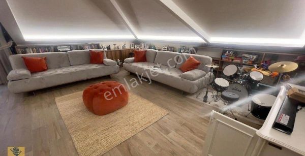 Tekirdağ Süleymanpaşa İlçesi Hürriyet Mahallesinde Satılık Çatı Dubleksi.