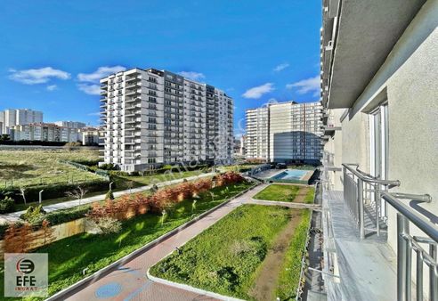 Beylikdüzü Efed'en Merkezi Konumda Aile Sitesi Dekorlu 3+1daire