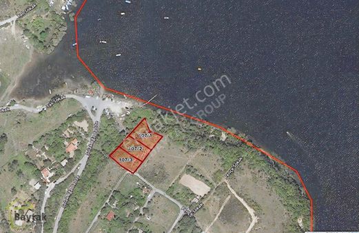 Arnavutköy Balaban Köyü'nde Göl Kenarında Satılık Arsa