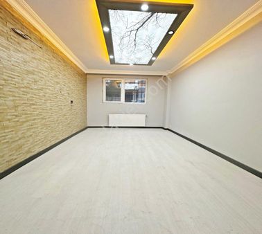 Elit Yapıdan Merkezi Konumda Acil Satılık 3+1 Dekorlu Lüks Daire