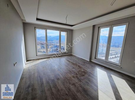 Sağlam Emlaktan Mükemmel Manzaralı Satılık Lüks 4+1daire