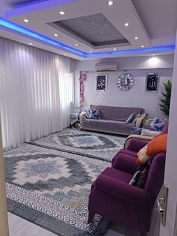 Üçyolda Caddeye Yakın 3+1 Satılık Daire