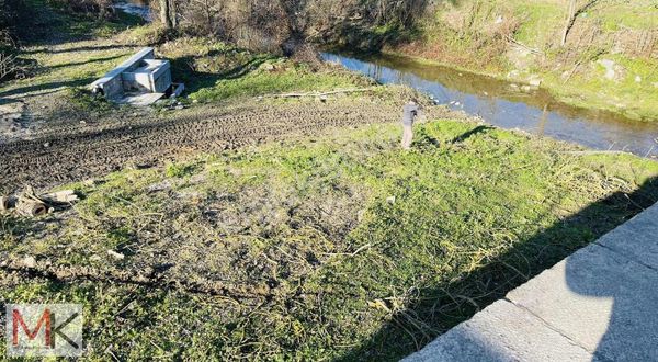 Ata Yoluna Cephe Fırsat Arsa