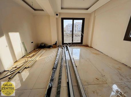 Emlak Center'dan Muradiye Mah Satılık 2+1 Sıfır Daire