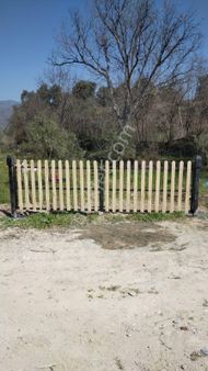 Bozdoğan Mahallesinde Zeytinli Bahçe Restaurant Arkası Tarlanın 1/4 Hissesi Satılık