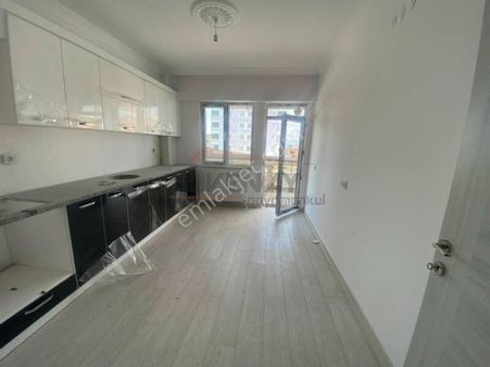 Güvenay - Çorum Bağcılar Huzur Evi Üstü Sıfır 3+1 Ara Kat Daire