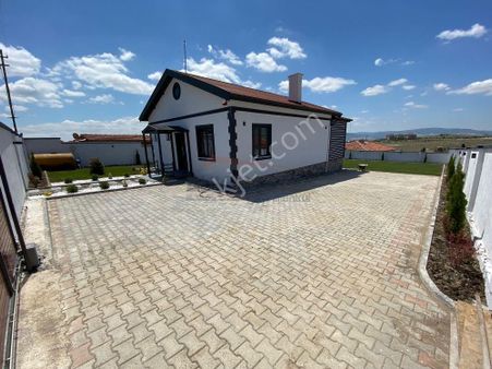 Güvenay - Çorum Organize Sanayi Arkası Satılık Lüks Bağ