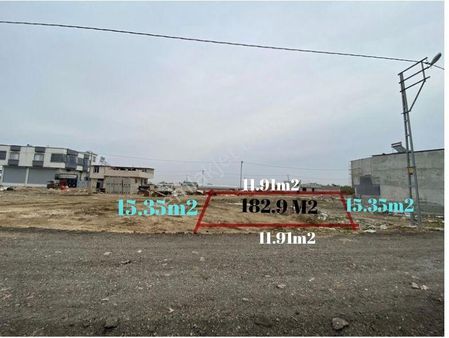 Gülbahçesi Mahallesinde 183m Kupon Arsa