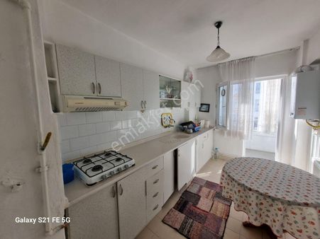 Demiröz Gayrimenkulden Merkezi Konumda Satılık 3+1 Daire