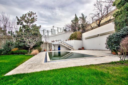 Özel Havuzlu Mustakıl Vılla Sitede Bakımlı Taşınmaya Hazır