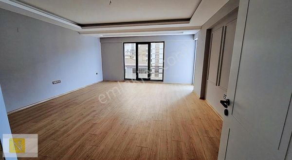 Nş Gayrimenkul Hülya'dan Yenimahalle De Lüks Satılık 3+1 Daire