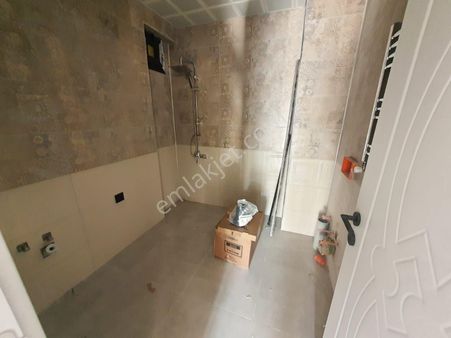 Adress'ten Sultanmurat Mah. Satılık Balkonlu Büyük 90 M2 2+1 Yüksekgiriş