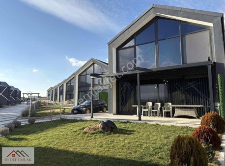 Doğa İle Huzur Dolu Bir Yaşam İçin Satılık Villa De Göl