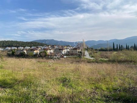 Davutlar Kuşadası Yolu Üzeri Restaurantlar Bölgesi Satılık Arsa