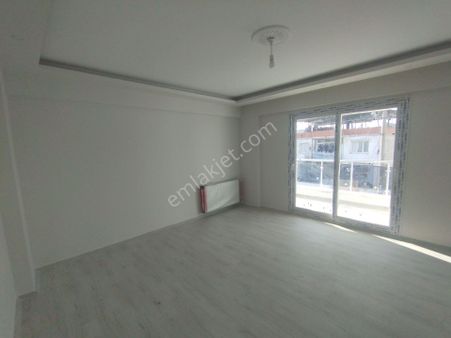 İzmir Bergama Atatürk Mah. Satılık Daire