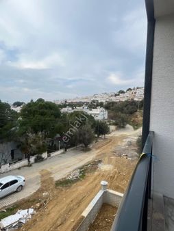 Burhaniye Pelitköy Denize 200 Metre Müstakil Villa