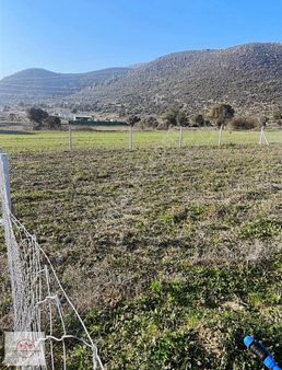 West'ten Menderes Şaşal Etrafı Çevrili 442 M2 Hisse Tapulu