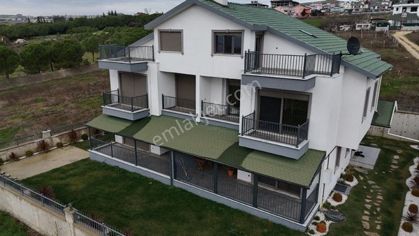 Kumburgaz Deniz Manzaralı İkiz Satılık Villa