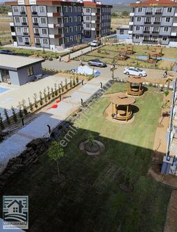 Ayvalık Altınova Havuzlu Sitede 2+1