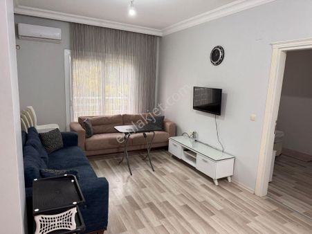 Cumhuriyet'te Yatırımlık Eşyalı Kiraya Verilmiş 1+1 Satılık Daire