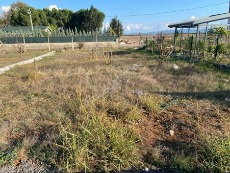 Menderes Merkeze 5 Km Lik Mesafede Herşeyi Hazır Bahçe