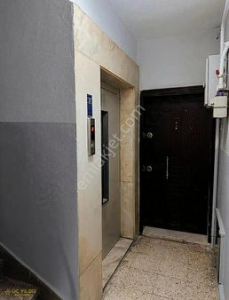 İljandarma Karşısı Fetih Cd Yanı Arakat 3+1 Dairemiz Satılık