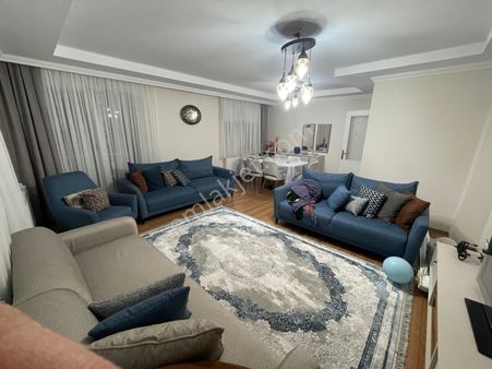 İlhami Çakırtaş Emlak A.ş'den Geniş Satılık 4+1 Daire