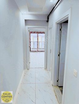 Emlak Center'dan Muradiye Pazar Yeri Civarında Satılık 2+1