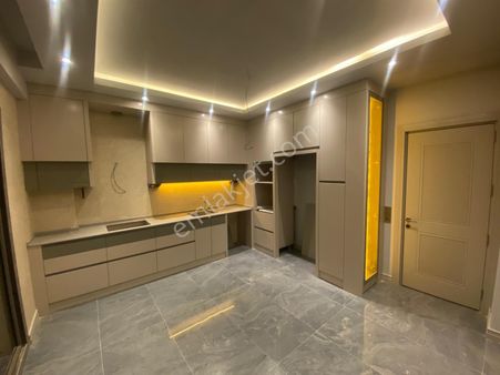 Denizli Servergazide 135m2 3+1 Ebeveyn Banyolu Satılık Daire