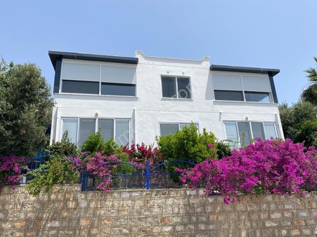 Dalaman Da Deniz Manzaralı Satılık Muhteşem Villa