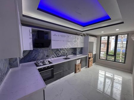 Fadim Cam Gayrimenkul Den Aydınlıkevler Mh. Satılık Sıfır 4+1 Arakat Daire