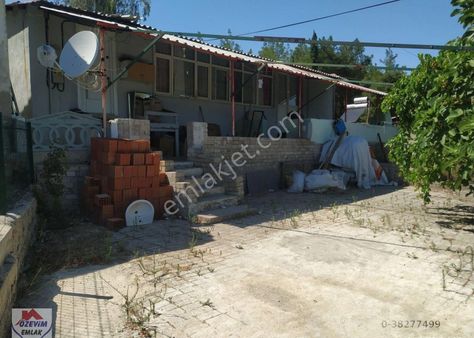 Gaziemir Pirenlik Mevki Krediye Uygun Satılık Müstakil Ev