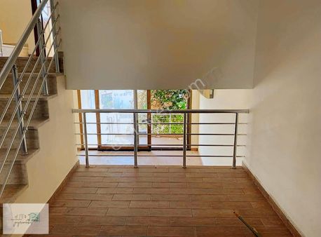 Yokuşbaşı Mahallesinde Satılık Triplex