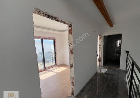 Aydın Kuşadası Güzelçamlı’da 300m2 Arsa İçinde Özel Havuzlu Villa