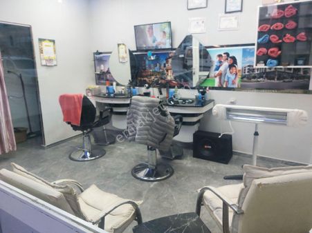 35 Mtr Kare Satılık Kuaför Salonu