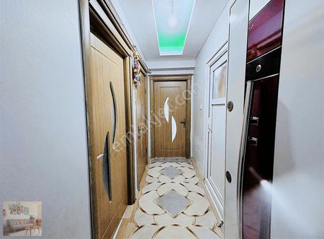 Satılık 2+1 Kullanışlı Yüksek Giriş Kat İskanlı Köşe Balkonlu