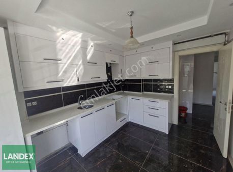 Gümüşler'de Yatırım Fırsatı! 277 M² Arsa Üzerinde Komple Bina