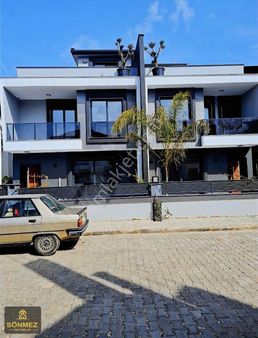 Seferihisar,mersin,alanı,mh.de Sönmez Yapı'dan 3+1satılık Yazlık