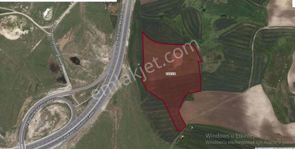 Arnavutköy Yassıörende Satılık Arsa , 600 M2 Hisseli Yolu Var