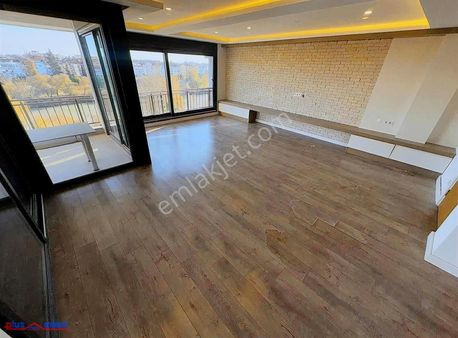 Irmak Manzaralı Çok Keyifli Bir Dubkeks