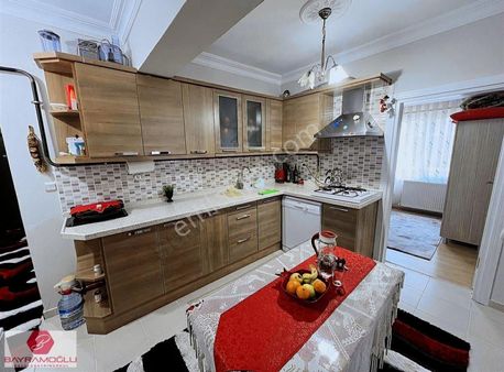 Hem Eşyalı Hem Masrafsız Plaj Merkeze 300 Metre Arakat Daire