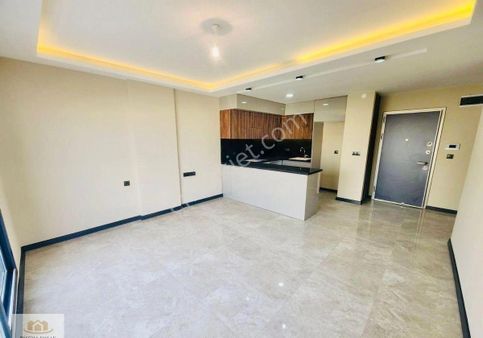 Kuşadası Davutlar’da Lüks Yapım Önü Açık 2+1 Daire