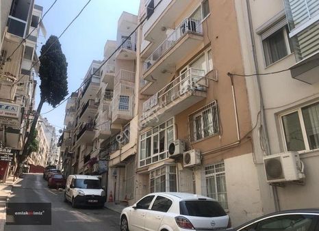 Göztepe Kilise Sokağında 3+1 Satılık Daire