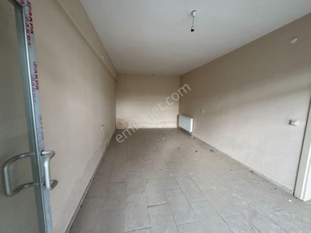 Çarşı Merkezinde 25 M2 Kiralık Dükkan