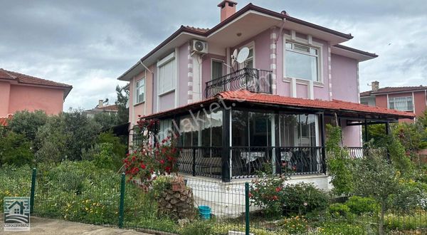 Ayvalık Yeniçarahori Küçükköy Havuzlu Sitede Villa